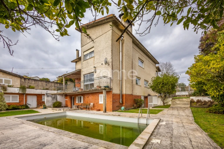 Moradia T6 para Venda em Santiago e São Simão de Litém e Albergaria dos Doze Foto 35