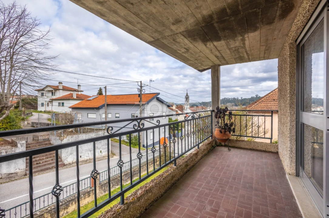 Moradia T6 para Venda em Santiago e São Simão de Litém e Albergaria dos Doze Foto 41