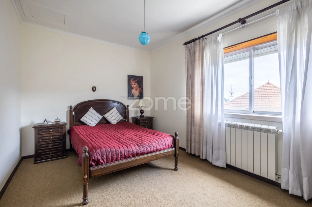 Moradia T6 para Venda em Santiago e São Simão de Litém e Albergaria dos Doze Foto 47