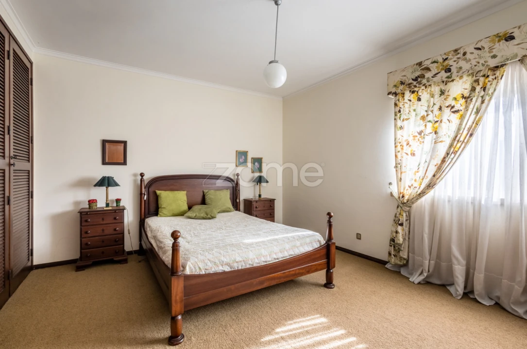 Moradia T6 para Venda em Santiago e São Simão de Litém e Albergaria dos Doze Foto 49