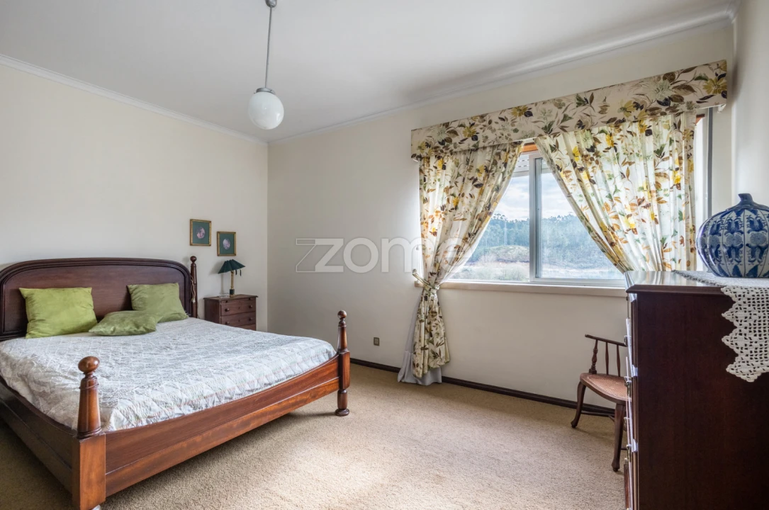 Moradia T6 para Venda em Santiago e São Simão de Litém e Albergaria dos Doze Foto 50