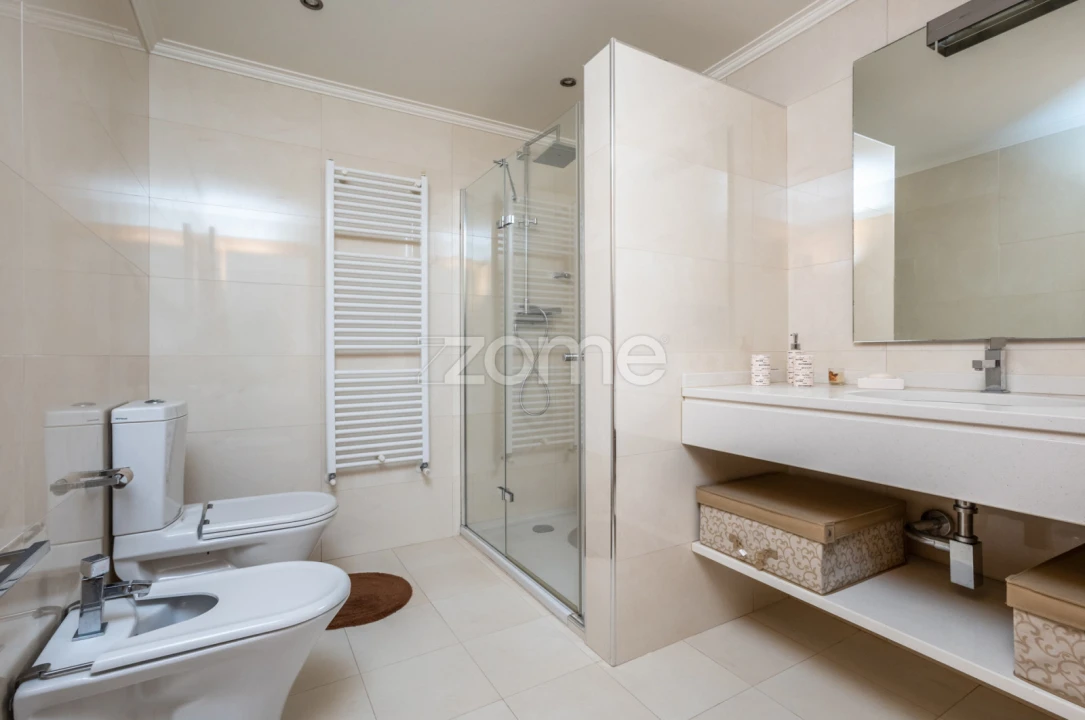 Moradia T6 para Venda em Santiago e São Simão de Litém e Albergaria dos Doze Foto 68