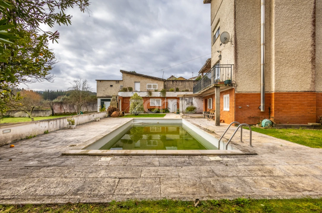 Moradia T6 para Venda em Santiago e São Simão de Litém e Albergaria dos Doze Foto 34