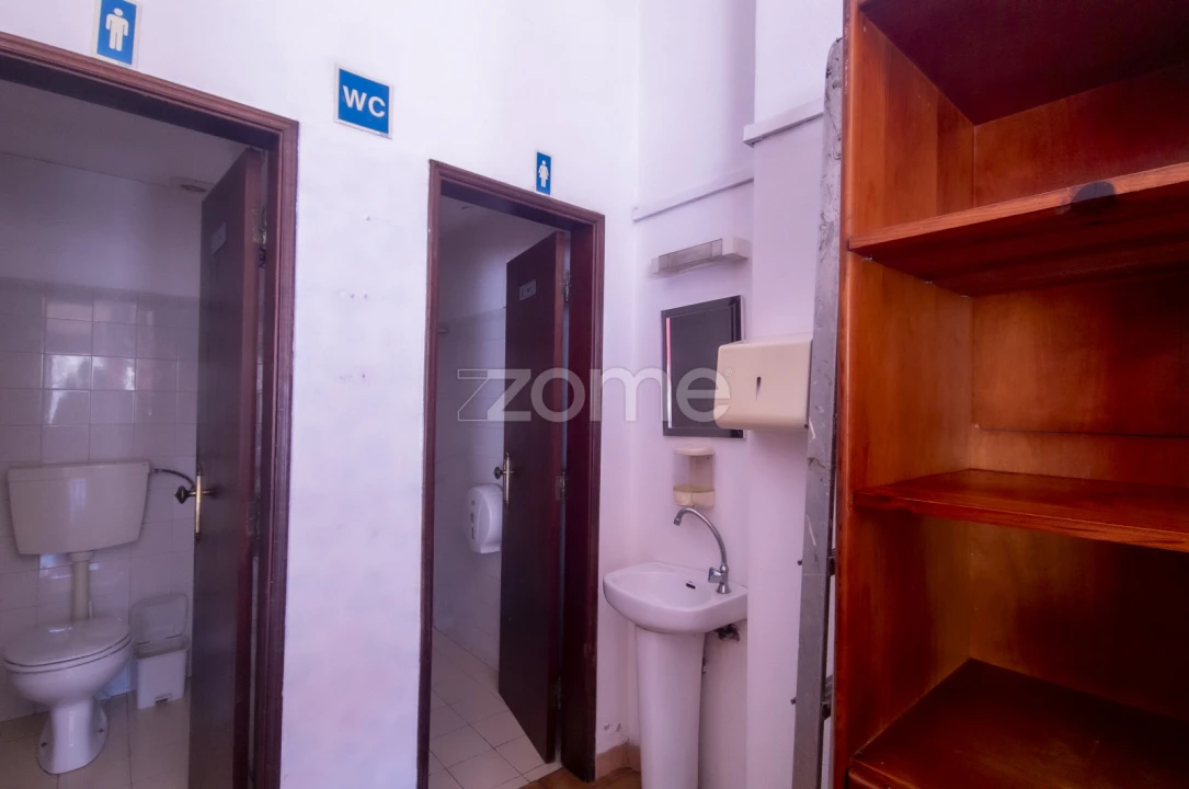 Negócio para Venda em Alcobaça e Vestiaria Foto 7