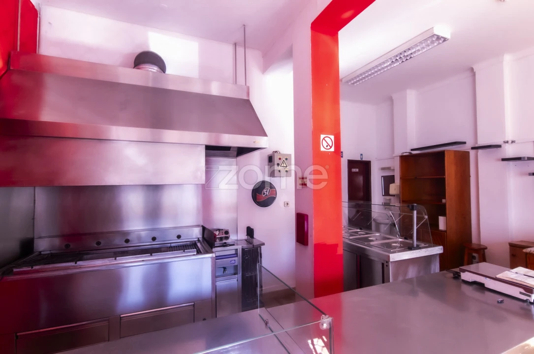 Negócio para Venda em Alcobaça e Vestiaria Foto 11