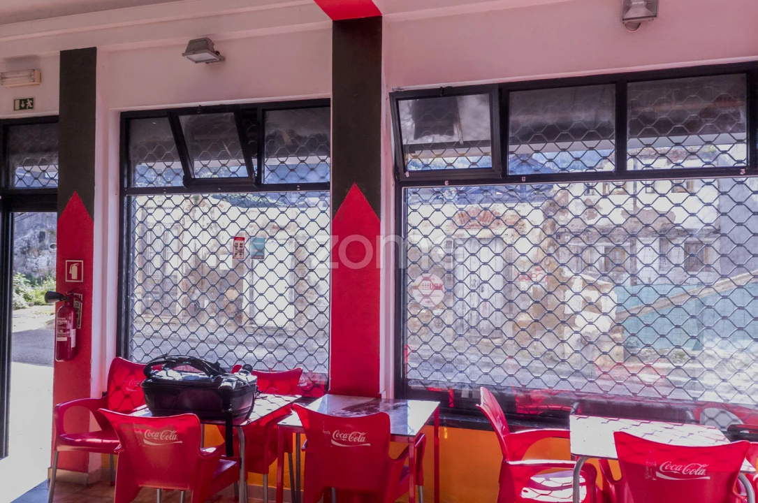 Negócio para Venda em Alcobaça e Vestiaria Foto 13