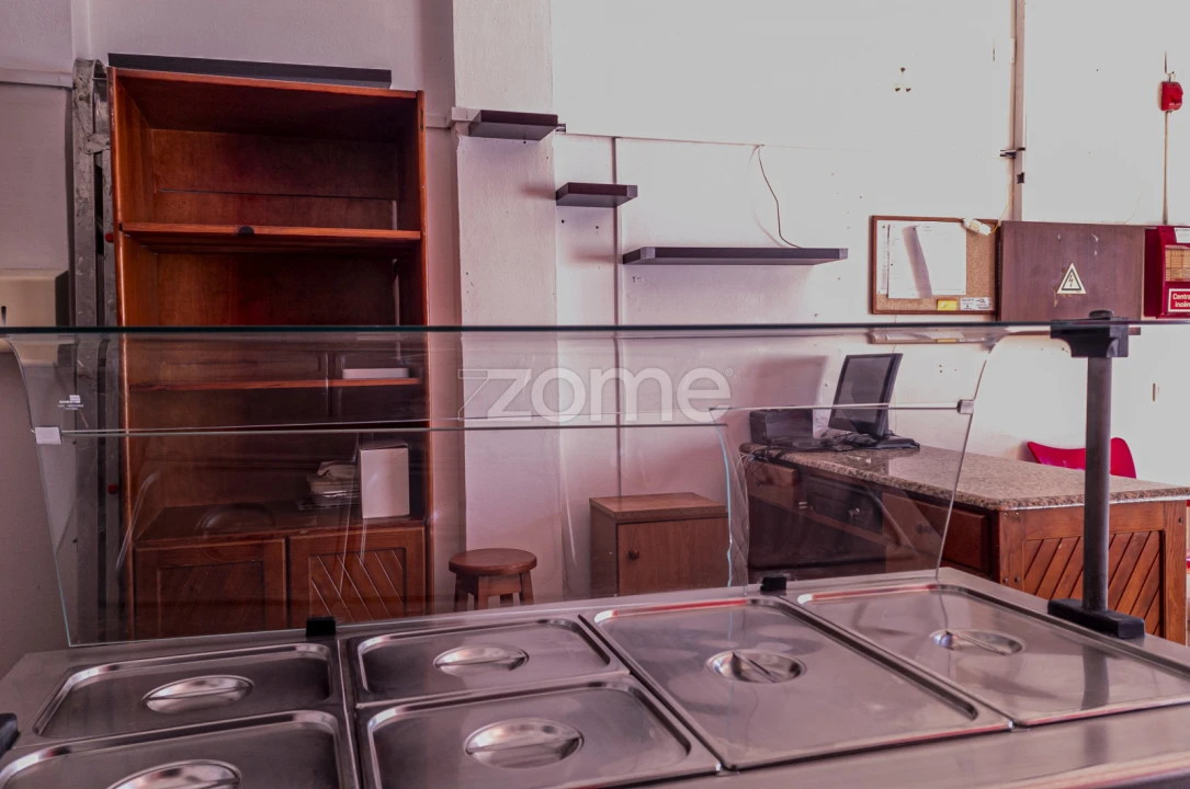 Negócio para Venda em Alcobaça e Vestiaria Foto 16