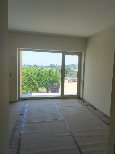 Moradia T5 para Venda em Pedroso e Seixezelo