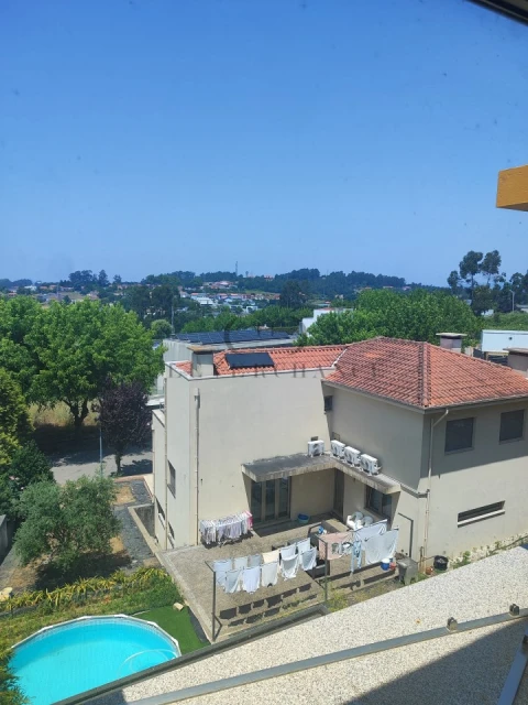 Moradia T5 para Venda em Pedroso e Seixezelo