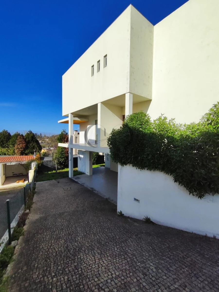 Moradia T5 para Venda em Pedroso e Seixezelo Foto 3