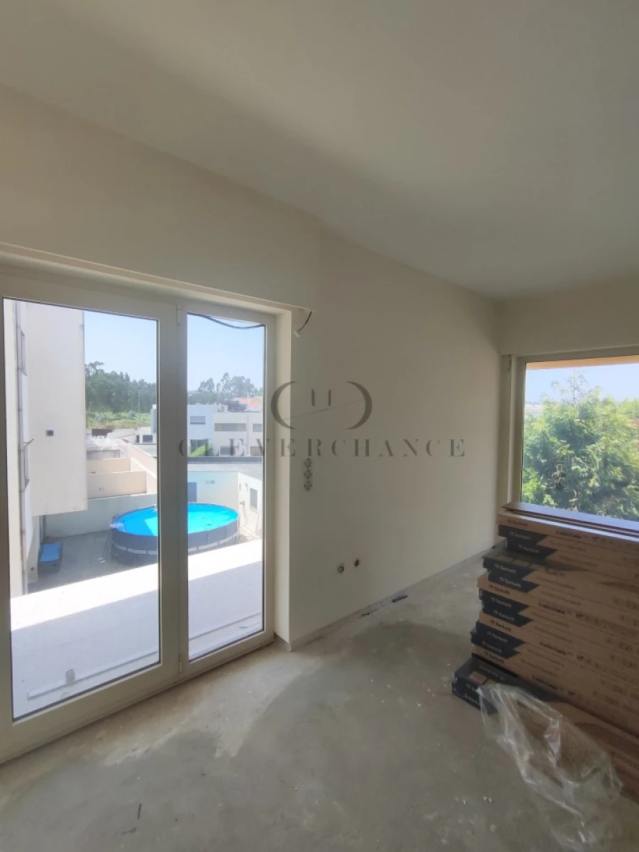 Moradia T5 para Venda em Pedroso e Seixezelo Foto 12