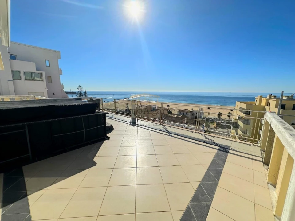Apartamento T3 para Venda em Portimão Foto 2