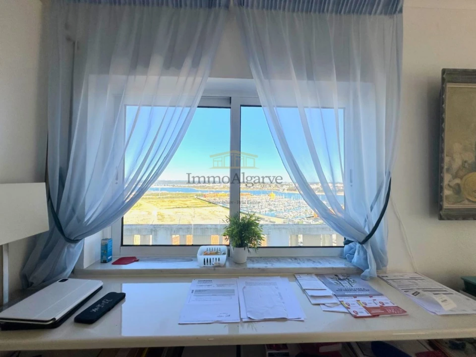 Apartamento T3 para Venda em Portimão Foto 21
