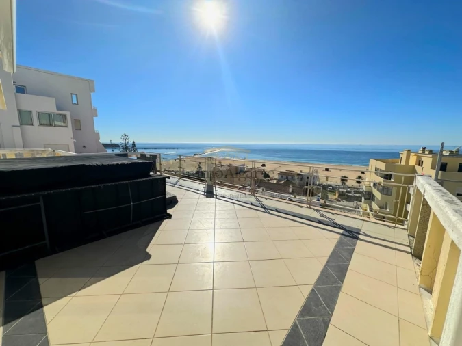 Apartamento T3 para Venda em Portimão Foto 2