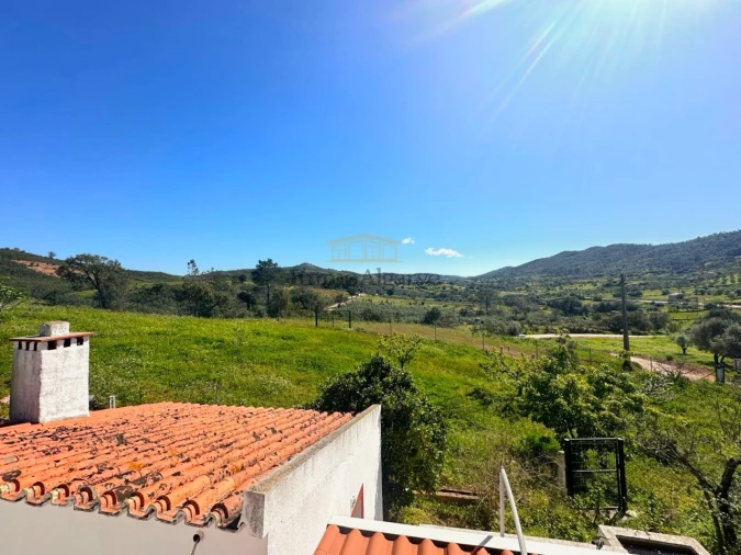 Moradia T3 para Venda em Alte Foto 10