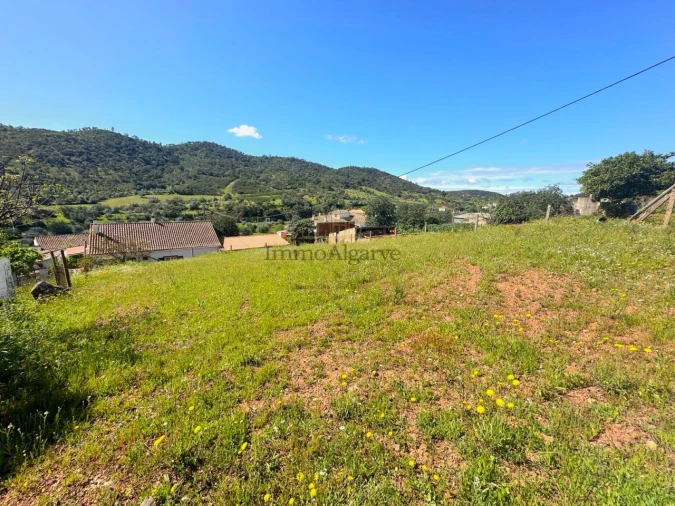 Moradia T3 para Venda em Alte Foto 12