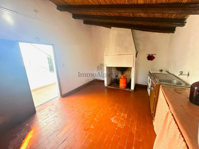 Moradia T3 para Venda em Alte Foto 17