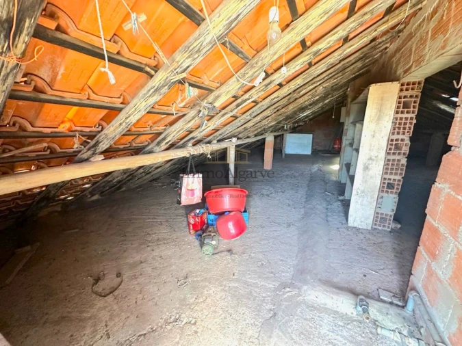 Moradia T3 para Venda em Alte Foto 18