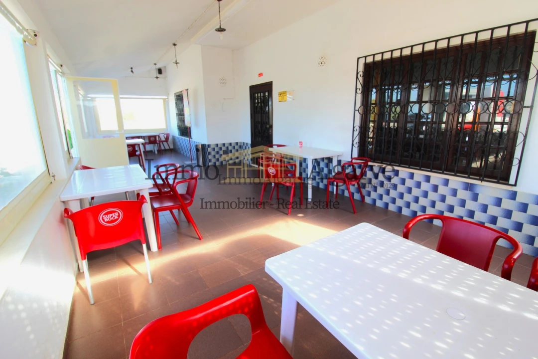 Moradia T2 para Venda em Albufeira e Olhos de Água Foto 30