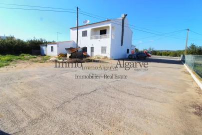 Moradia T2 para Venda em Albufeira e Olhos de Água