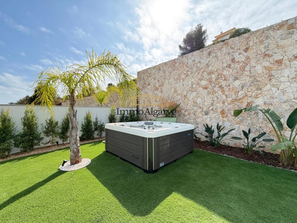 Moradia T4 para Venda em Albufeira e Olhos de Água Foto 31