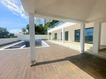 Moradia T5 para Venda em Guia