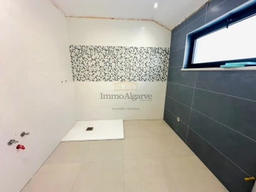 Moradia T5 para Venda em Guia