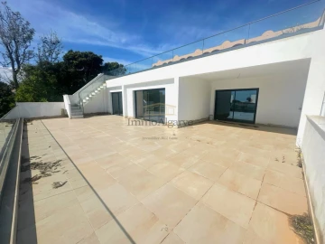 Moradia T5 para Venda em Guia
