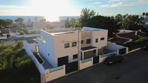 Moradia T5 para Venda em Guia