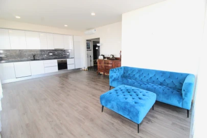 Apartamento T3 para Venda em Albufeira e Olhos de Água