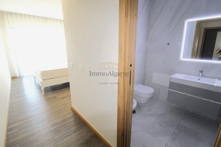 Apartamento T3 para Venda em Albufeira e Olhos de Água Foto 7