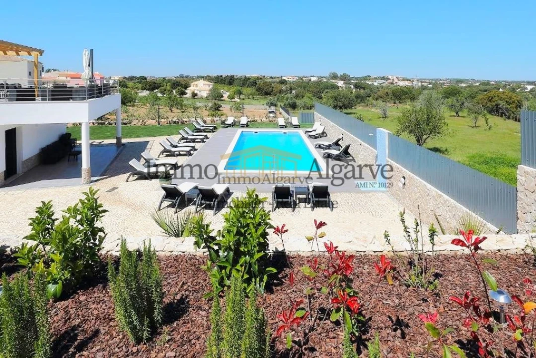 Negócio para Venda em Albufeira e Olhos de Água Foto 11