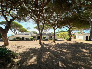 Moradia T5 para Venda em Albufeira e Olhos de Água