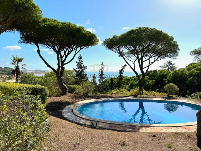Moradia T5 para Venda em Albufeira e Olhos de Água Foto 12