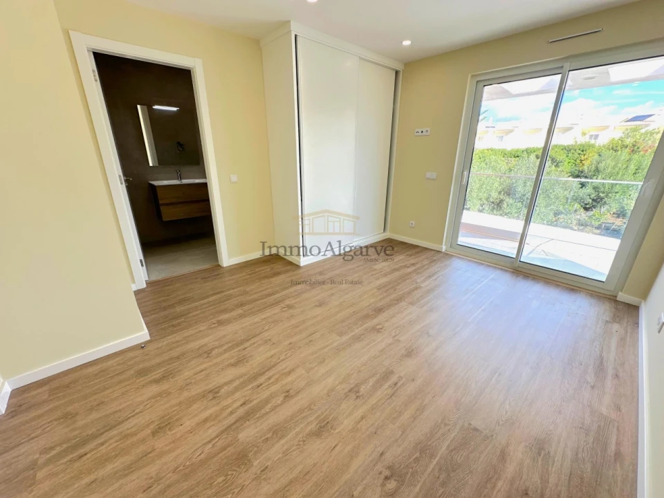 Quinta T3 para Venda em Albufeira e Olhos de Água Foto 30