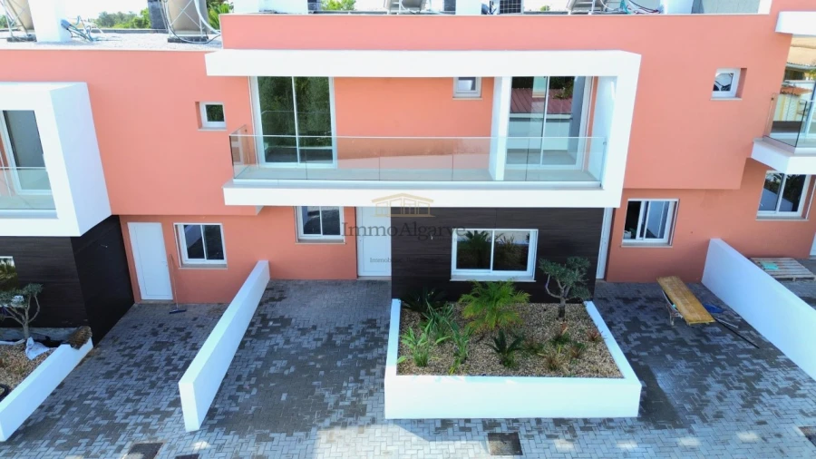 Quinta T3 para Venda em Albufeira e Olhos de Água Foto 8