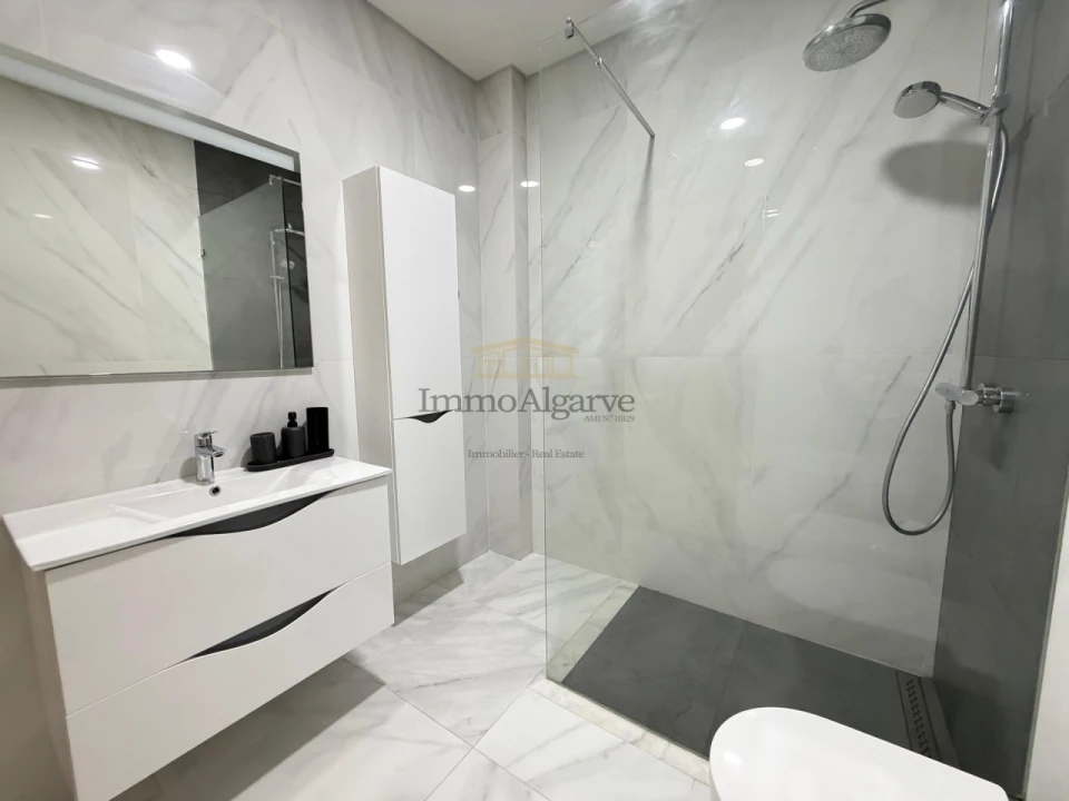 Apartamento T2 para Venda em Albufeira e Olhos de Água Foto 32
