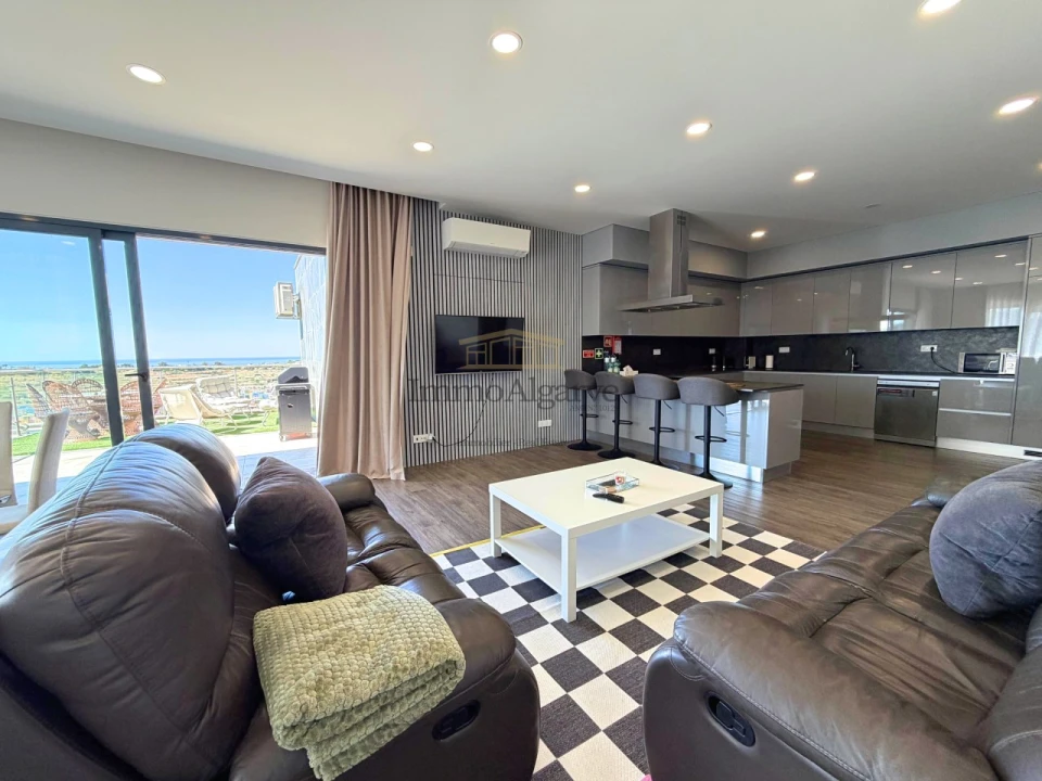 Apartamento T2 para Venda em Albufeira e Olhos de Água Foto 1