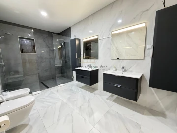 Apartamento T2 para Venda em Albufeira e Olhos de Água