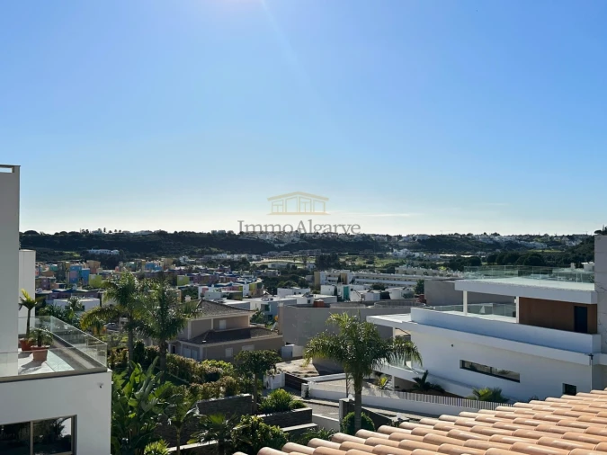 Moradia T4 para Venda em Albufeira e Olhos de Água Foto 47