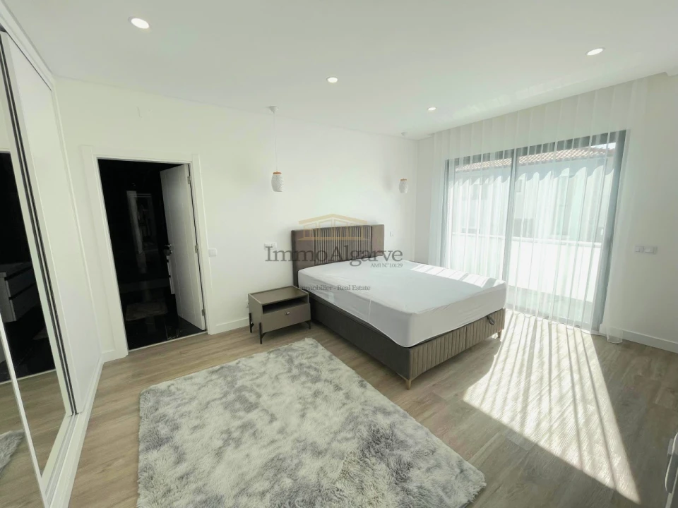 Moradia T3 para Venda em Albufeira e Olhos de Água Foto 21