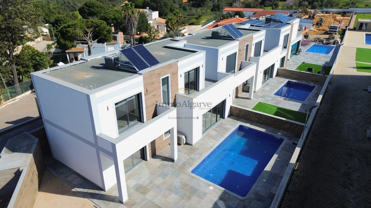 Moradia T3 para Venda em Albufeira e Olhos de Água Foto 4