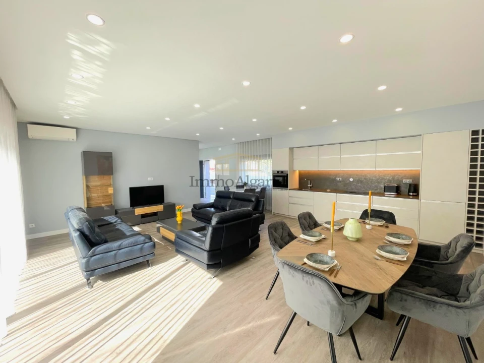 Moradia T3 para Venda em Albufeira e Olhos de Água Foto 7