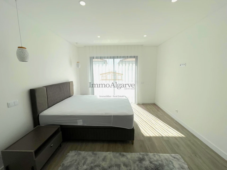 Moradia T3 para Venda em Albufeira e Olhos de Água Foto 21