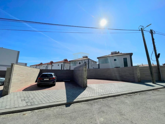Moradia T3 para Venda em Albufeira e Olhos de Água Foto 30