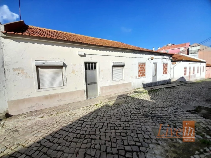 Prédio para Venda em Santa Clara