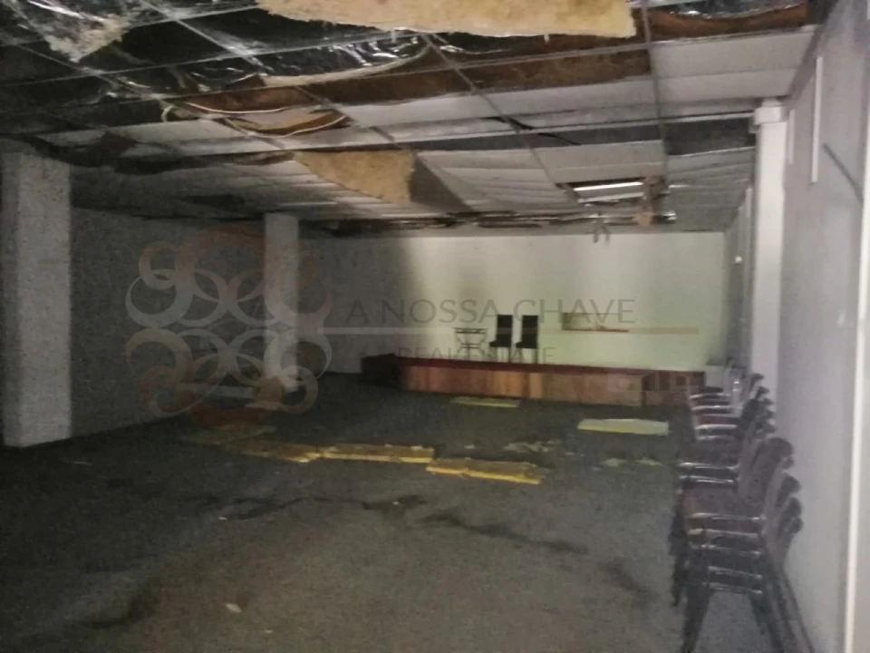 Loja para Venda em Almada, Cova da Piedade, Pragal e Cacilhas Foto 3