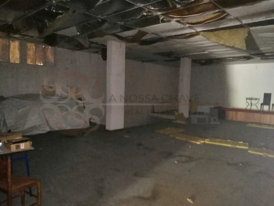 Loja para Venda em Almada, Cova da Piedade, Pragal e Cacilhas Foto 10