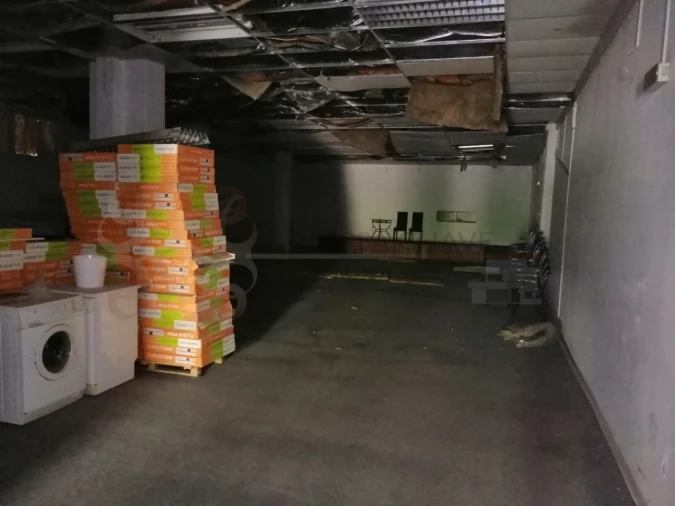 Loja para Venda em Almada, Cova da Piedade, Pragal e Cacilhas Foto 9