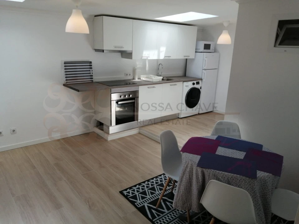 Apartamento T4 para Venda em Almada, Cova da Piedade, Pragal e Cacilhas Foto 2